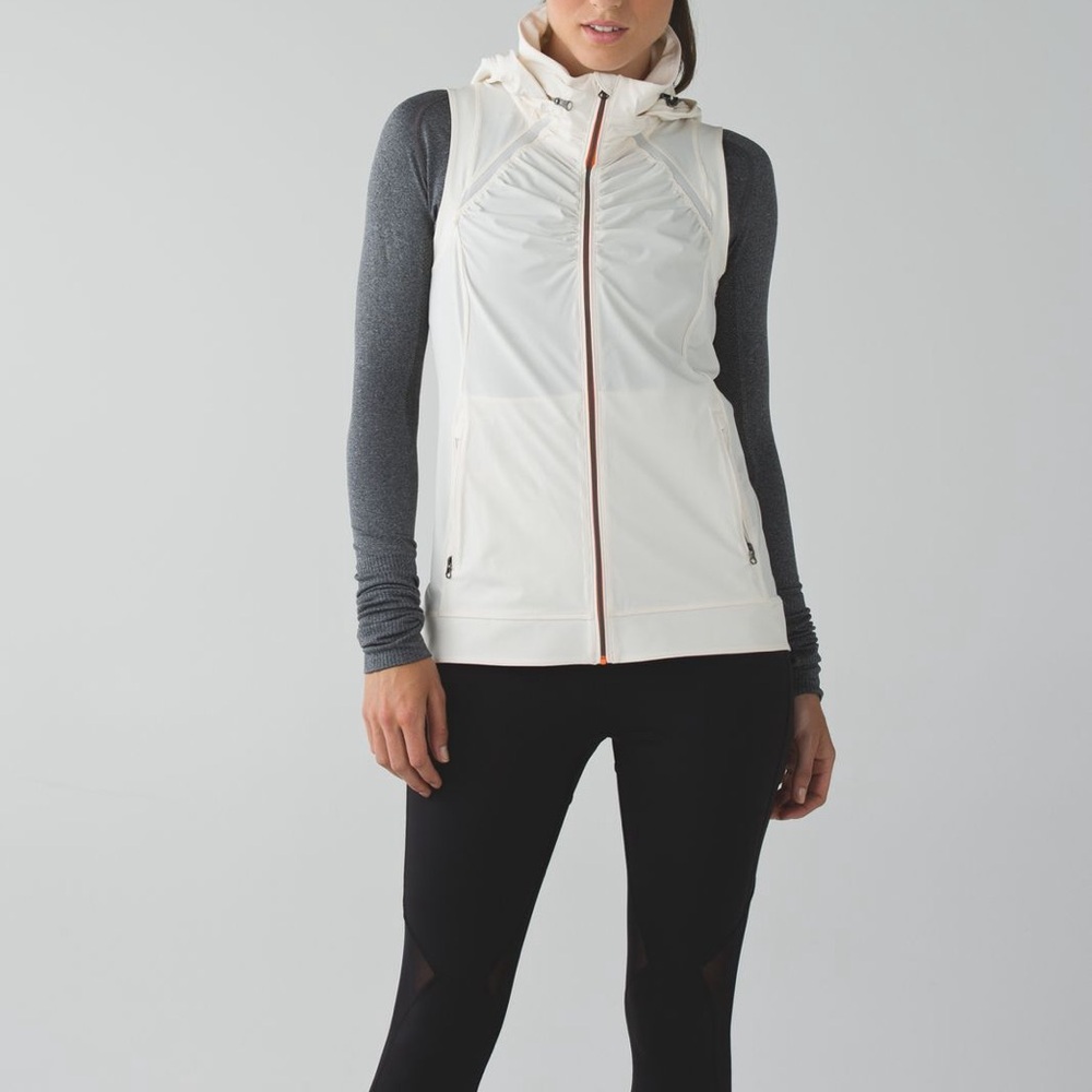 Lululemon Go The Distance Vest - Angel Wing - Size 4
